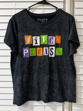 Wound Up Black 'Witch Please' Women’s Color Block Graphic Tee! Size Large!🖤🖤